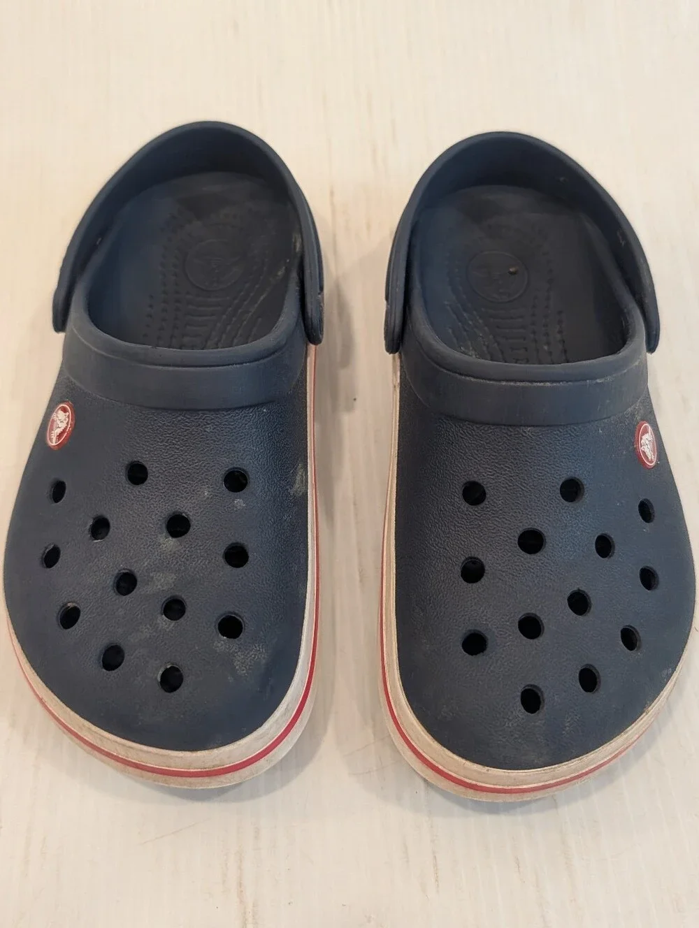 CROCS Kids Navy Crocband Clogs with Red White Sole  Size 4 Youth